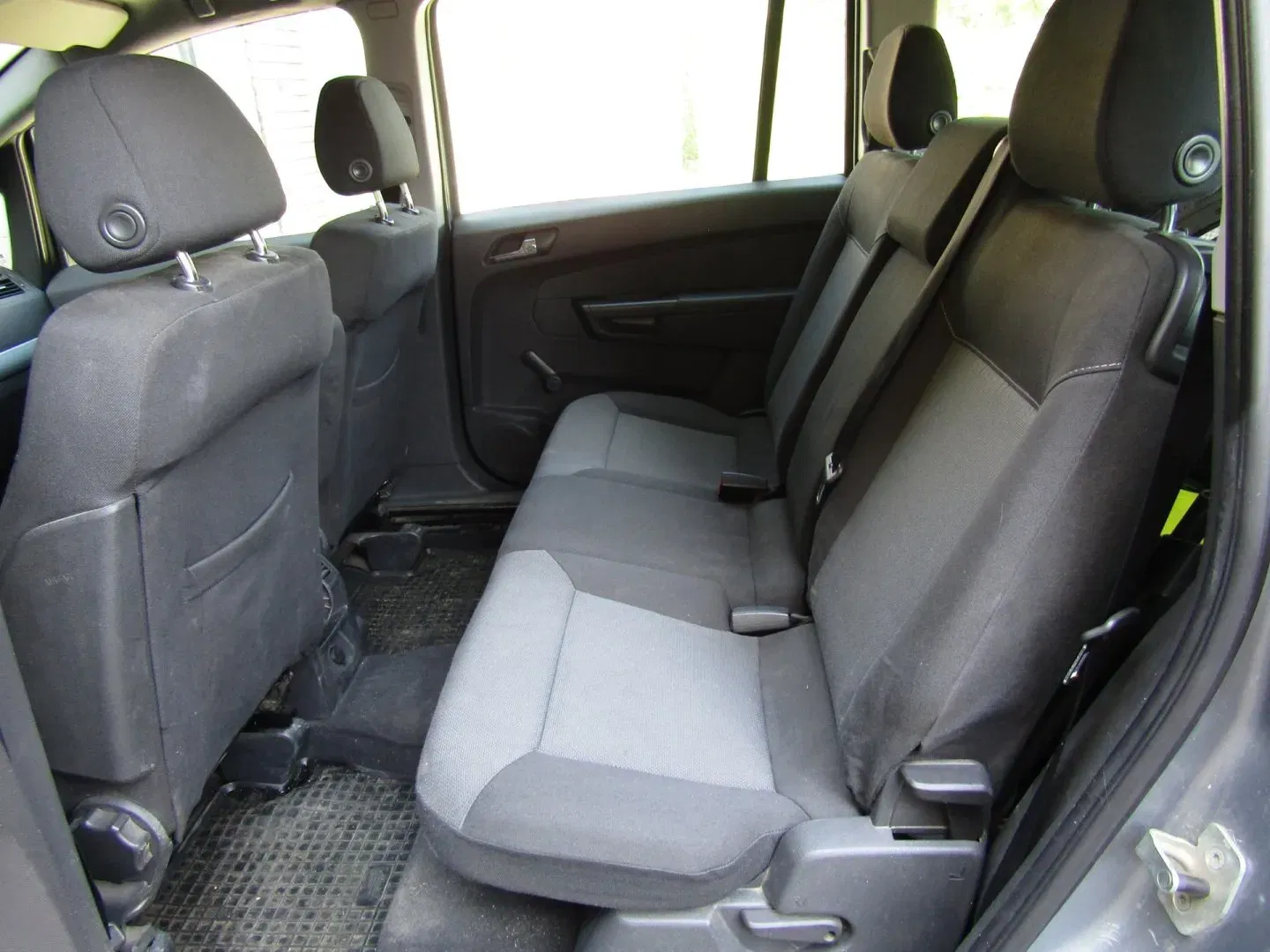 Opel Zafira - Náhled 21