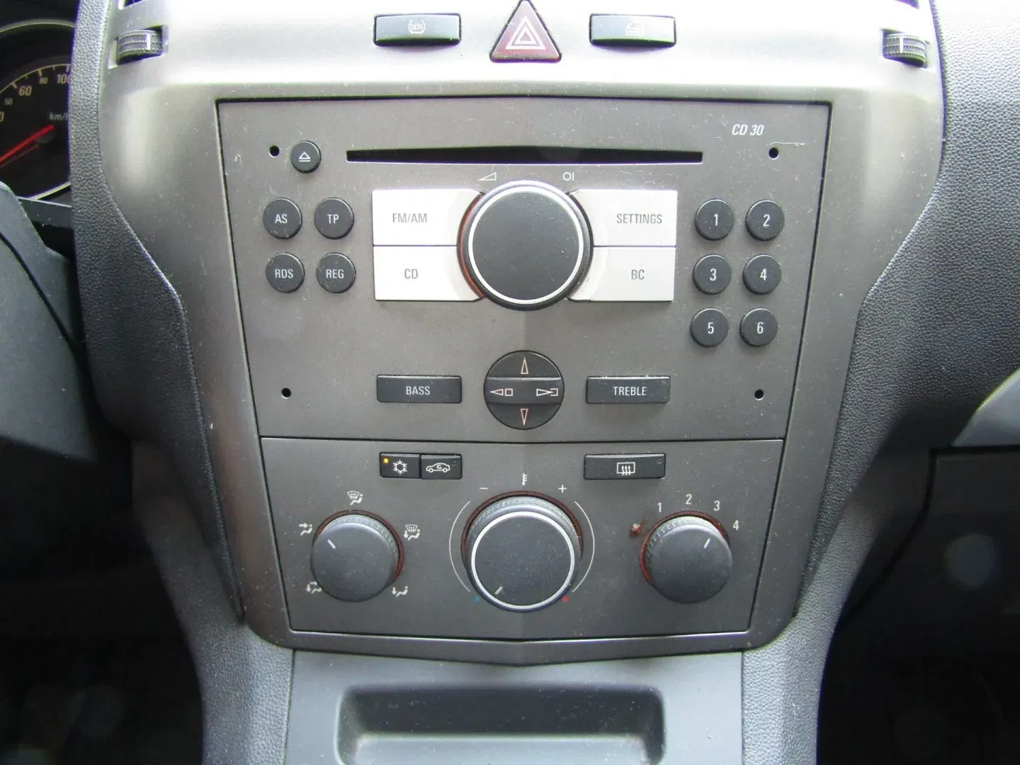 Opel Zafira - Náhled 31