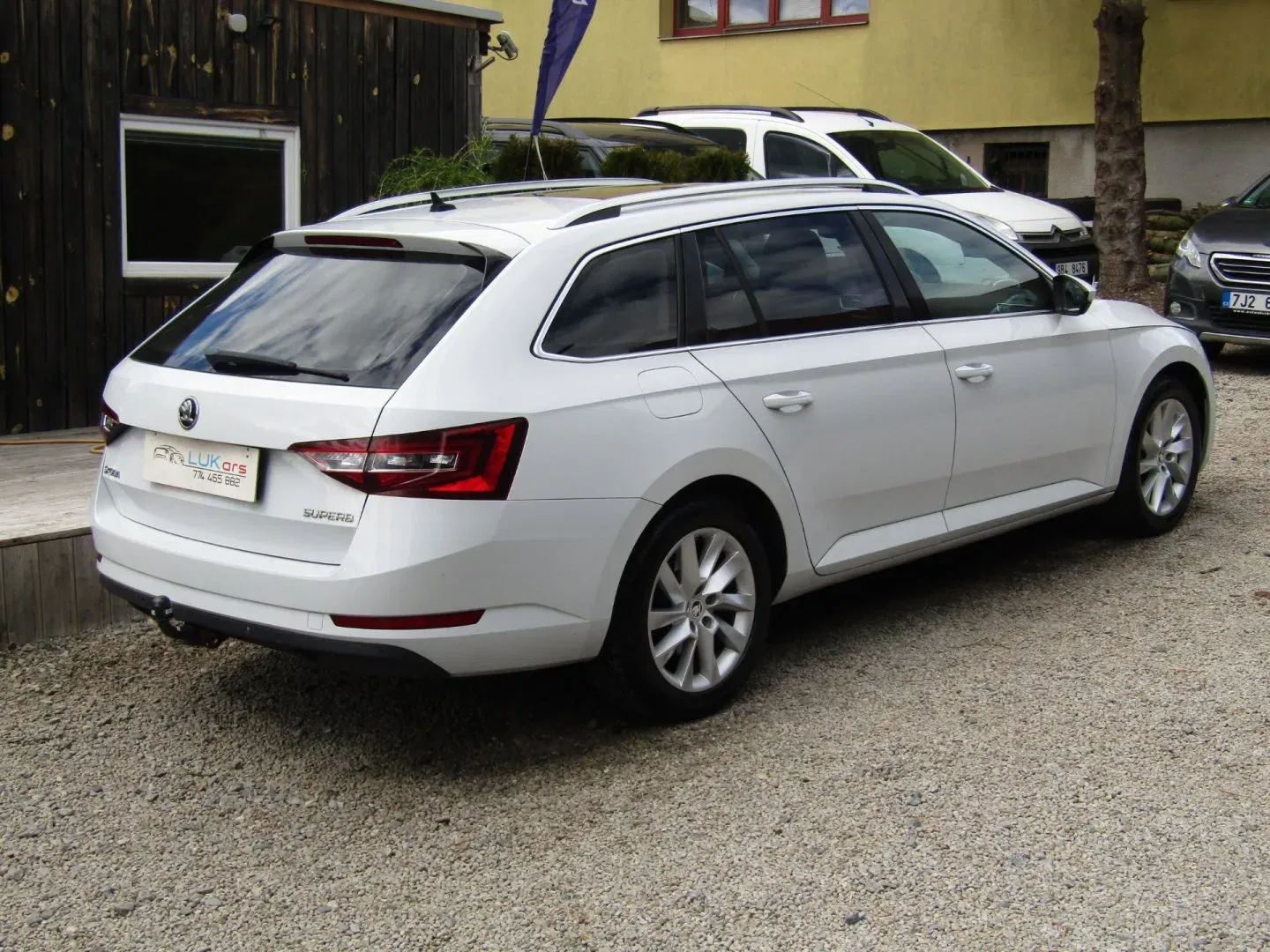 Škoda Superb - Náhled 11