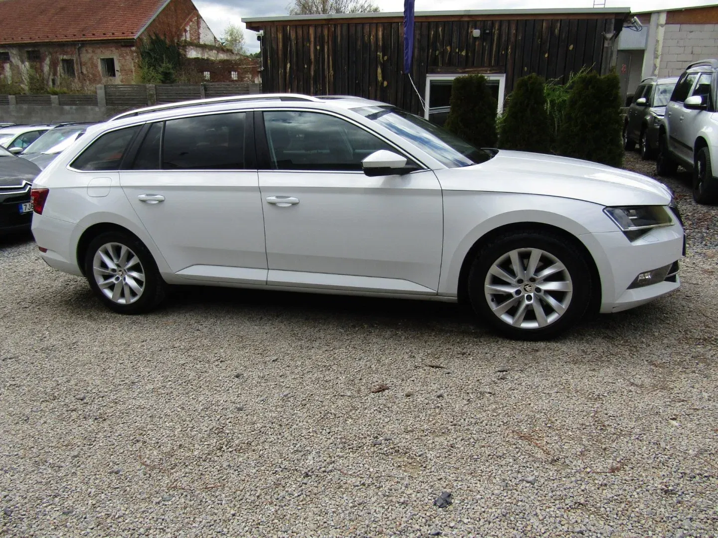 Škoda Superb - Náhled 8