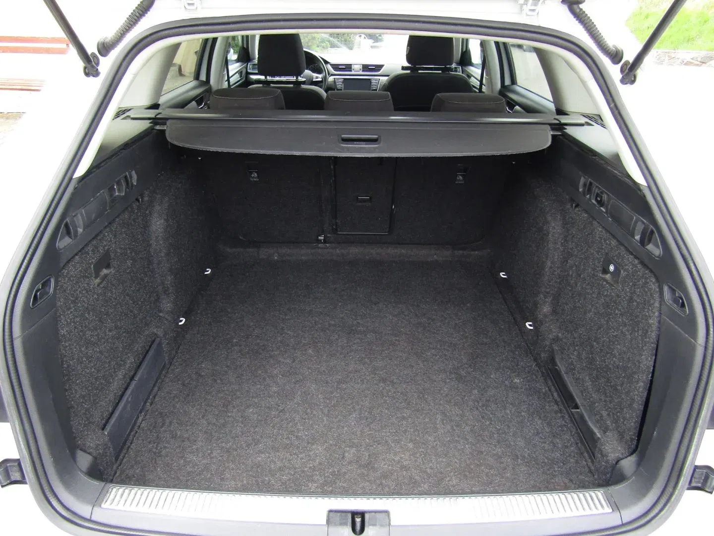 Škoda Superb - Náhled 24