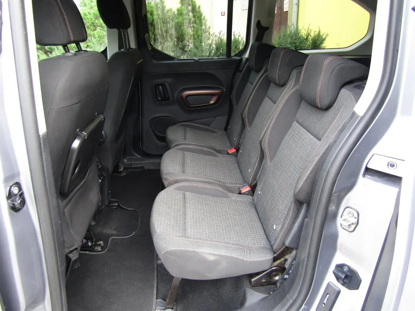 Peugeot Rifter - Náhled 20