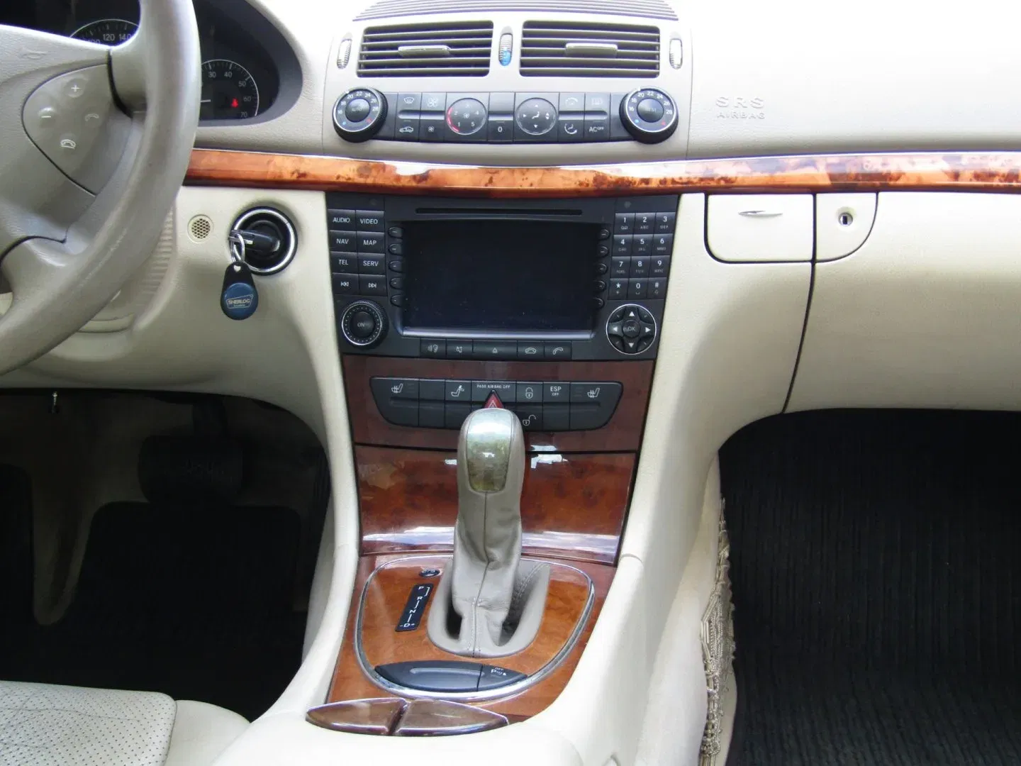 Mercedes-Benz Třídy E - Náhled 17