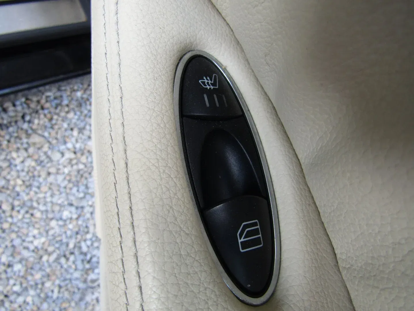 Mercedes-Benz Třídy E - Náhled 25