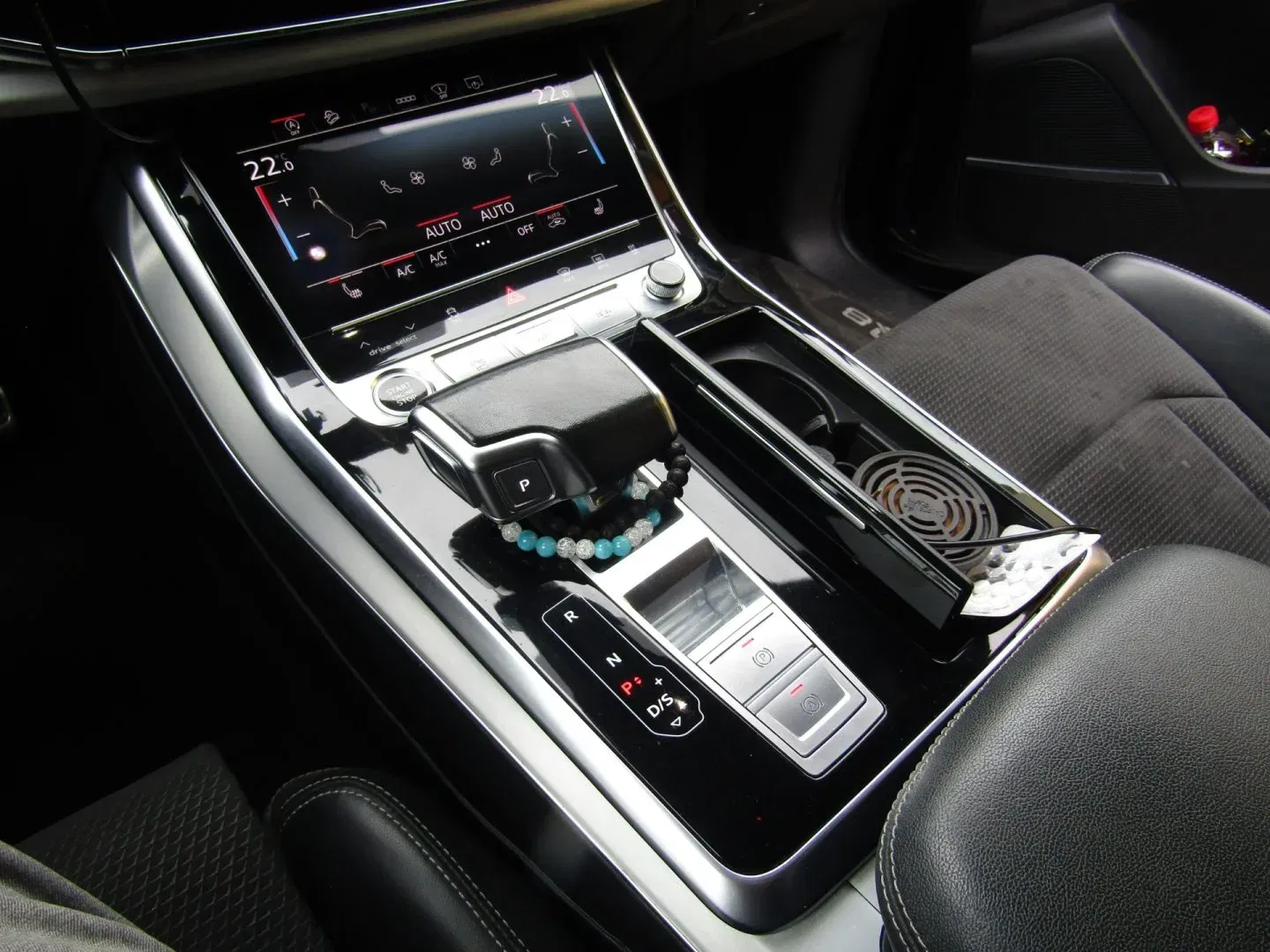 Audi Q8 - Náhled 33