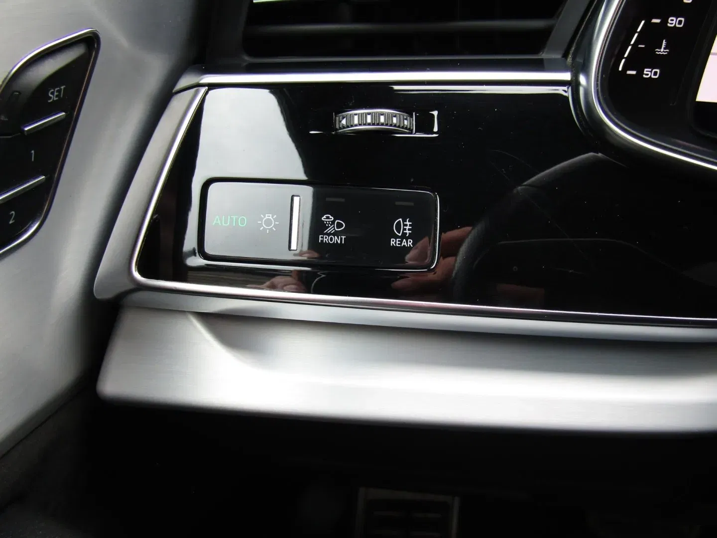 Audi Q8 - Náhled 30