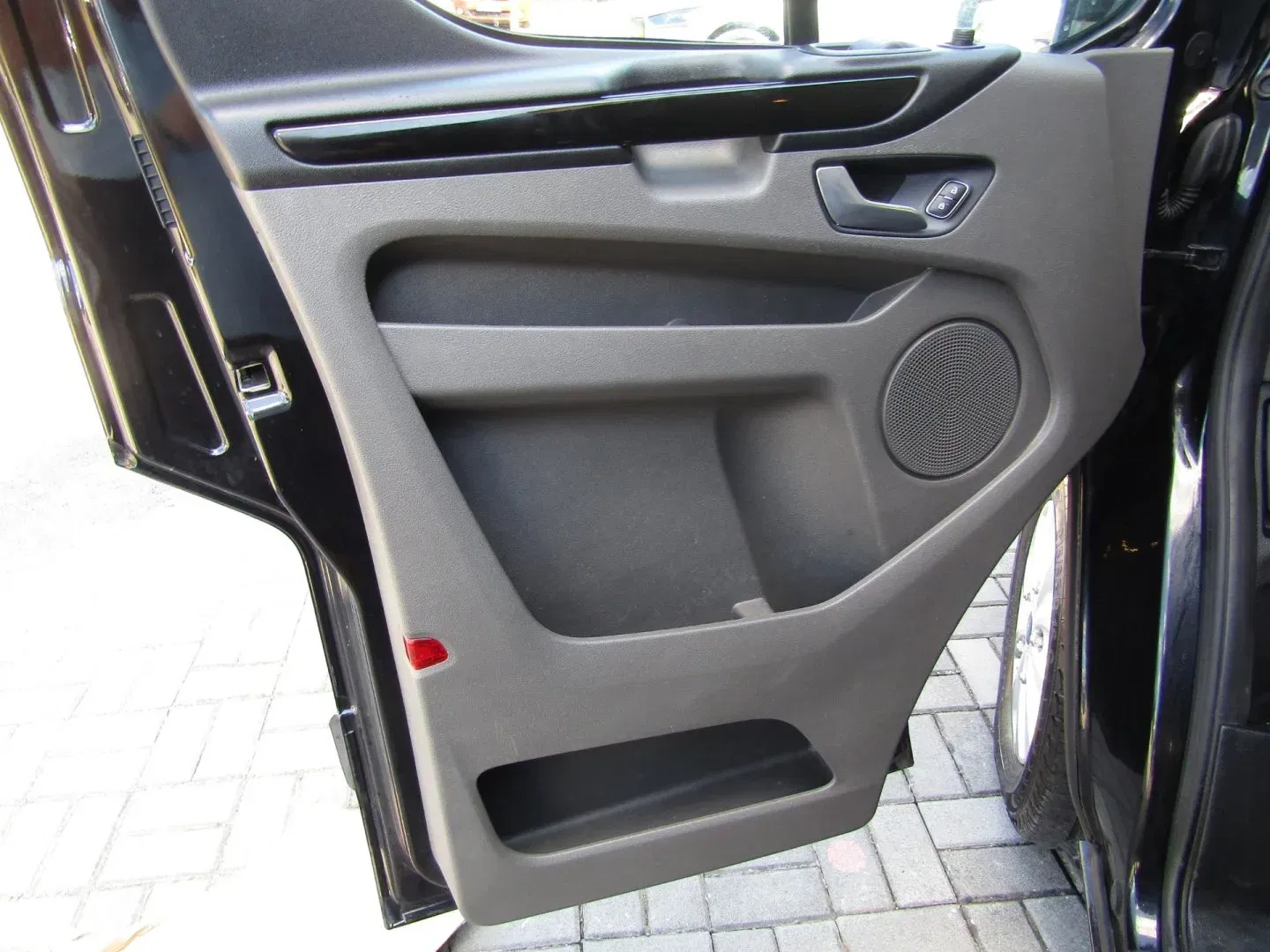Ford Transit Custom - Náhled 16