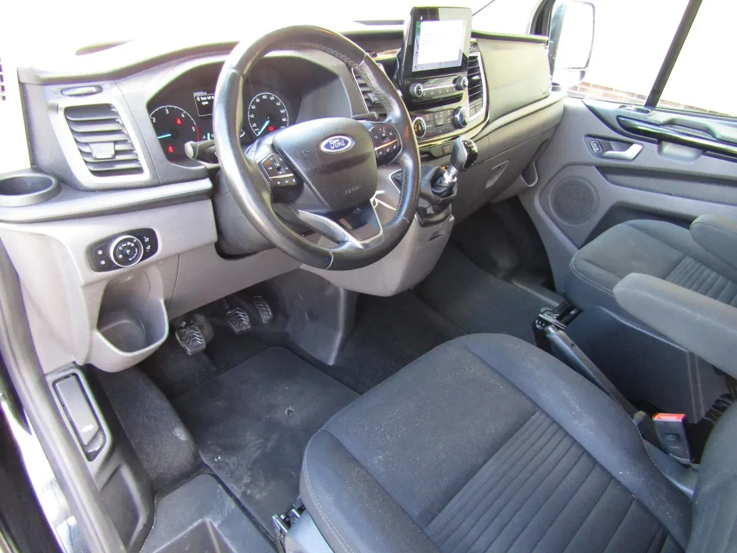 Ford Transit Custom - Náhled 17