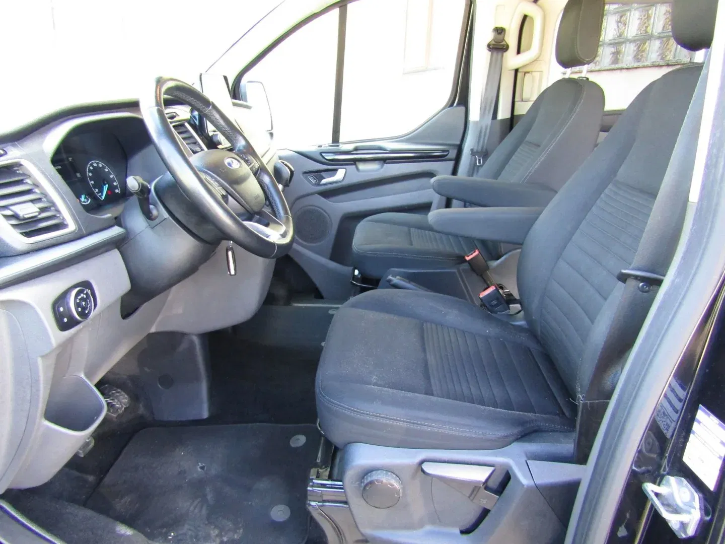 Ford Transit Custom - Náhled 18