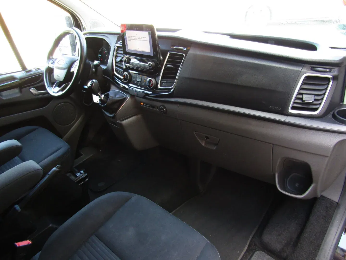 Ford Transit Custom - Náhled 27