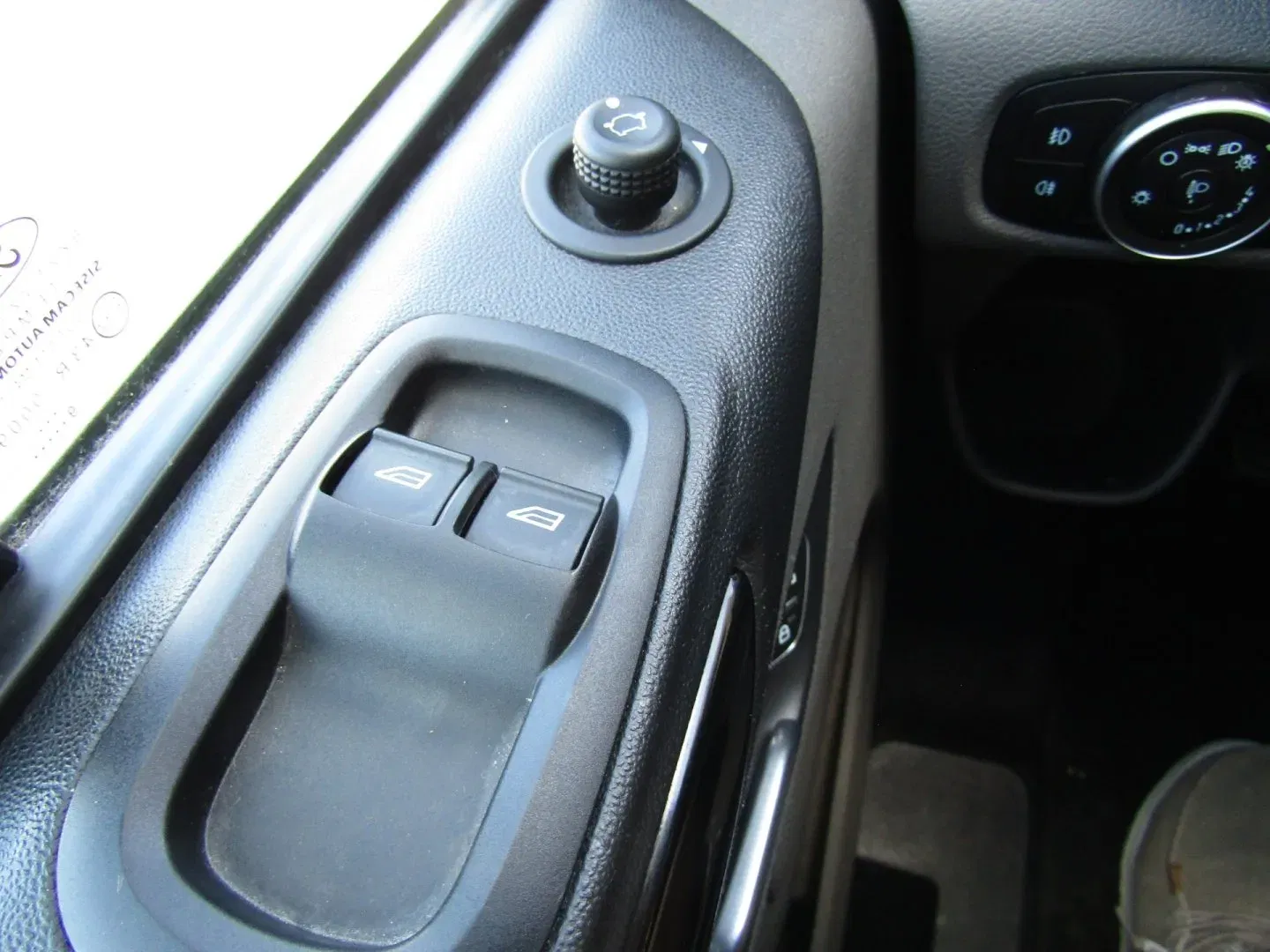 Ford Transit Custom - Náhled 31