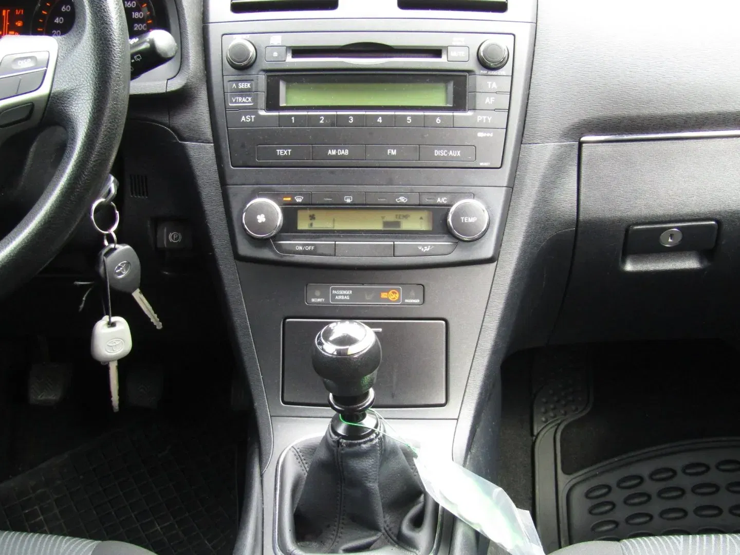 Toyota Avensis - Náhled 17