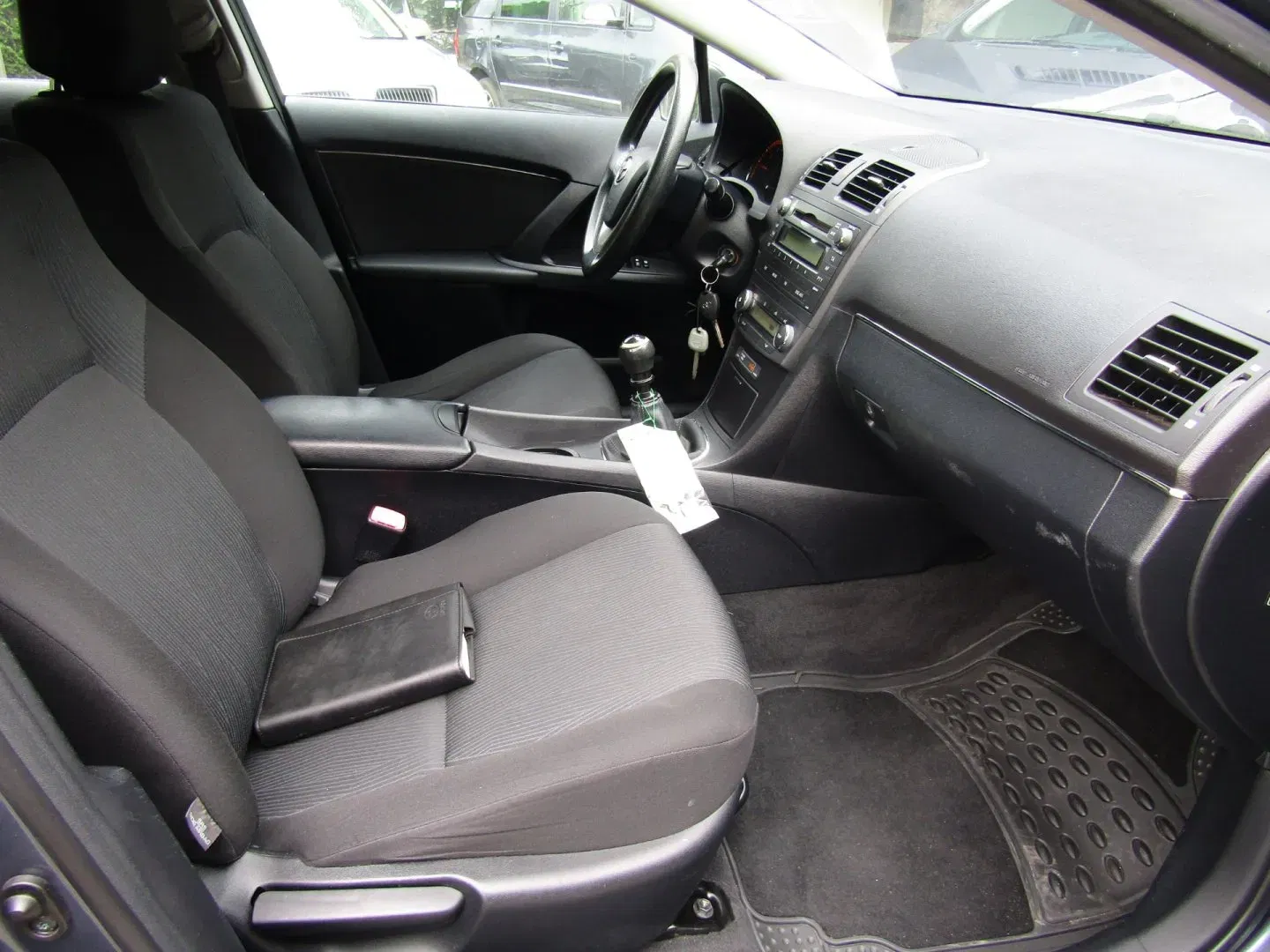 Toyota Avensis - Náhled 27
