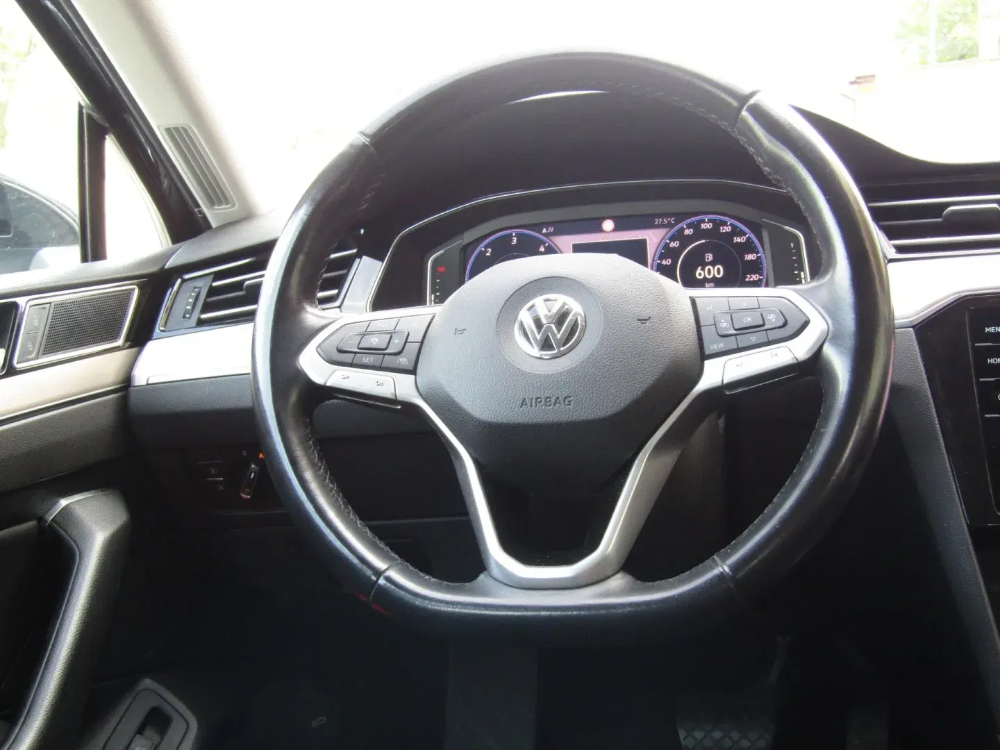 Volkswagen Passat Variant - Náhled 16