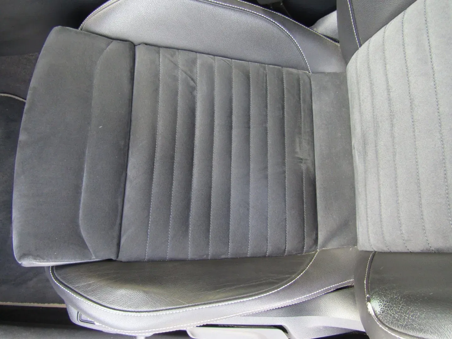 Volkswagen Passat Variant - Náhled 21