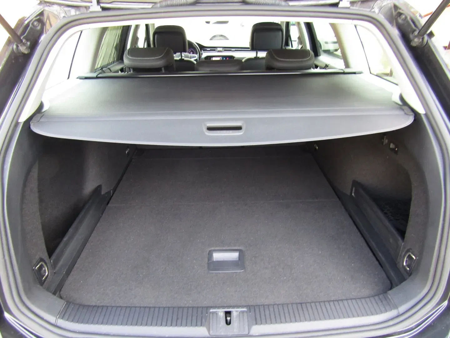 Volkswagen Passat Variant - Náhled 26