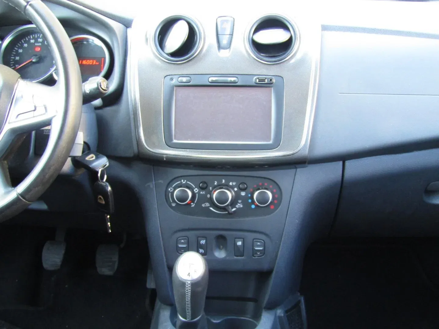 Dacia Sandero - Náhled 17
