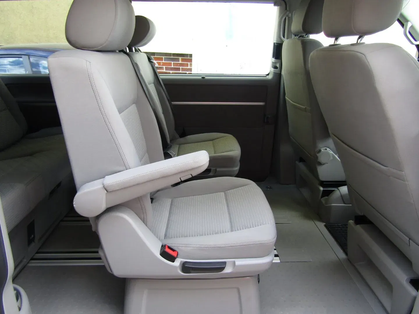 Volkswagen Multivan - Náhled 23