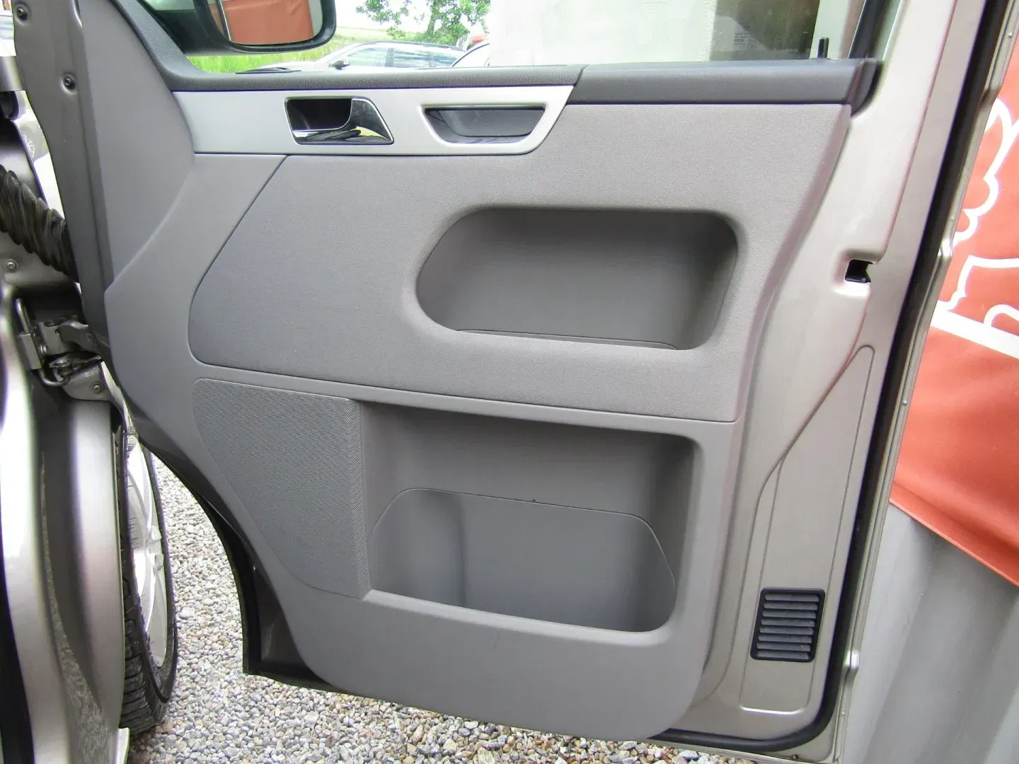 Volkswagen Multivan - Náhled 26