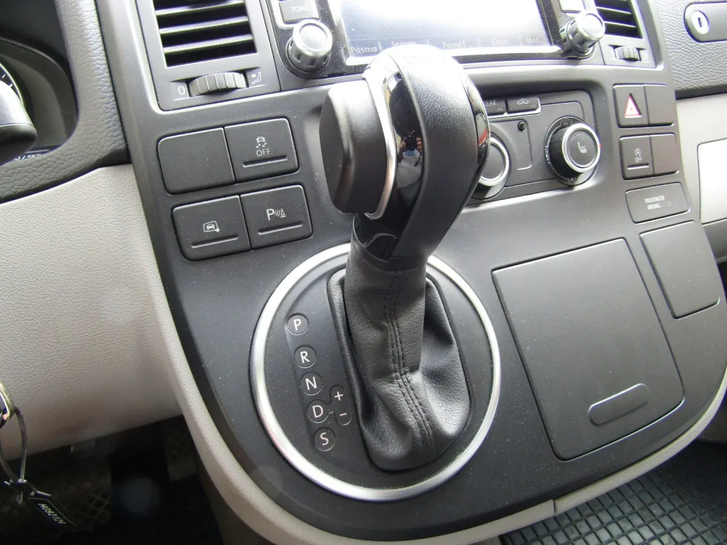 Volkswagen Multivan - Náhled 31