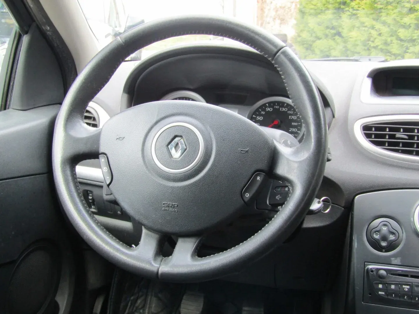 Renault Clio - Náhled 16