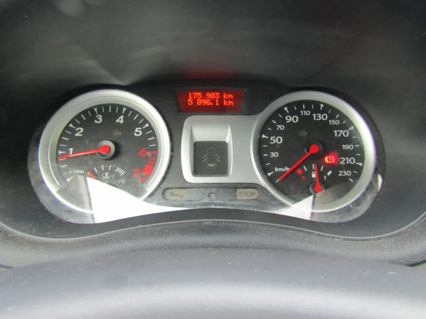 Renault Clio - Náhled 27