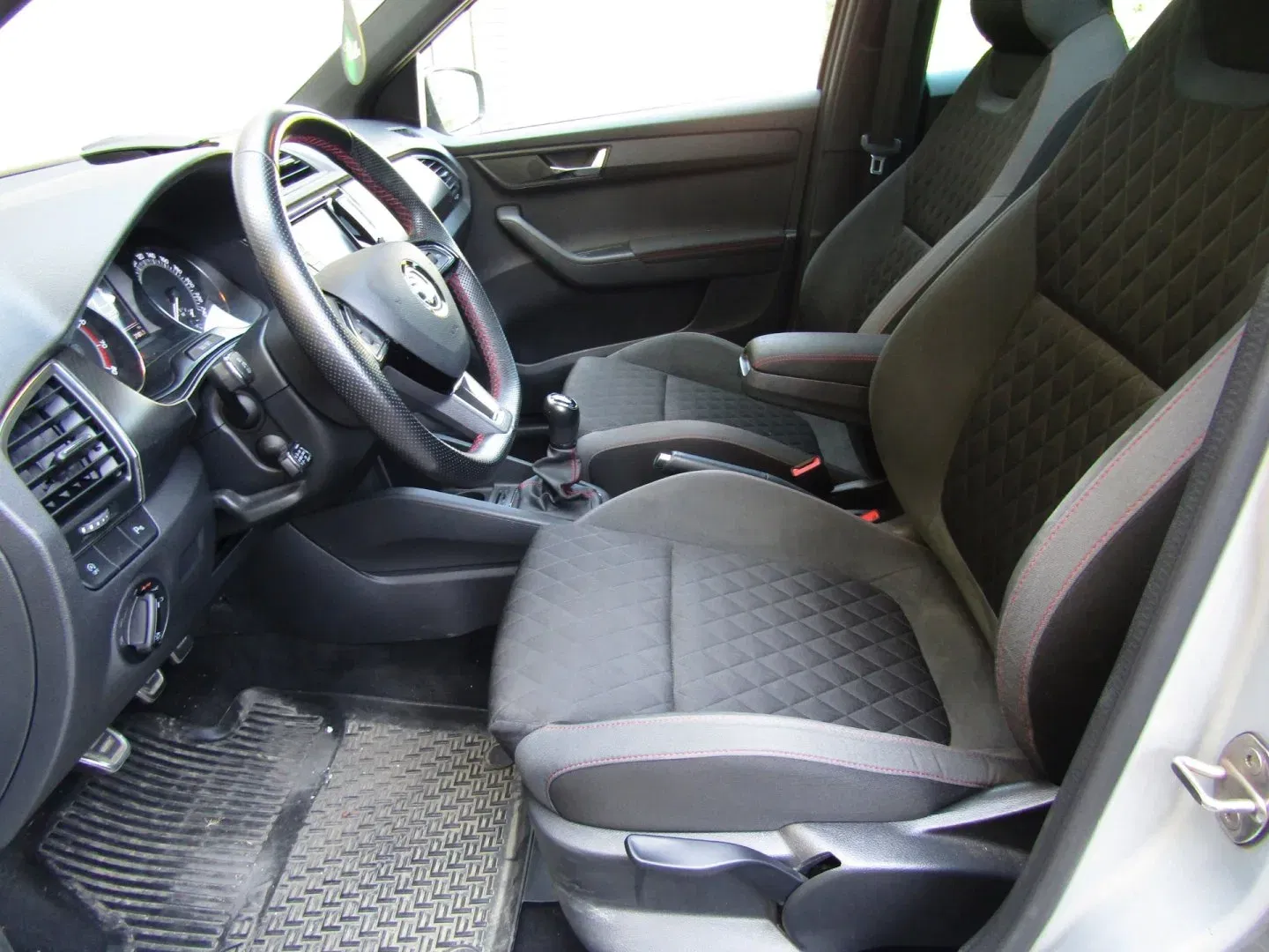 Škoda Fabia - Náhled 19
