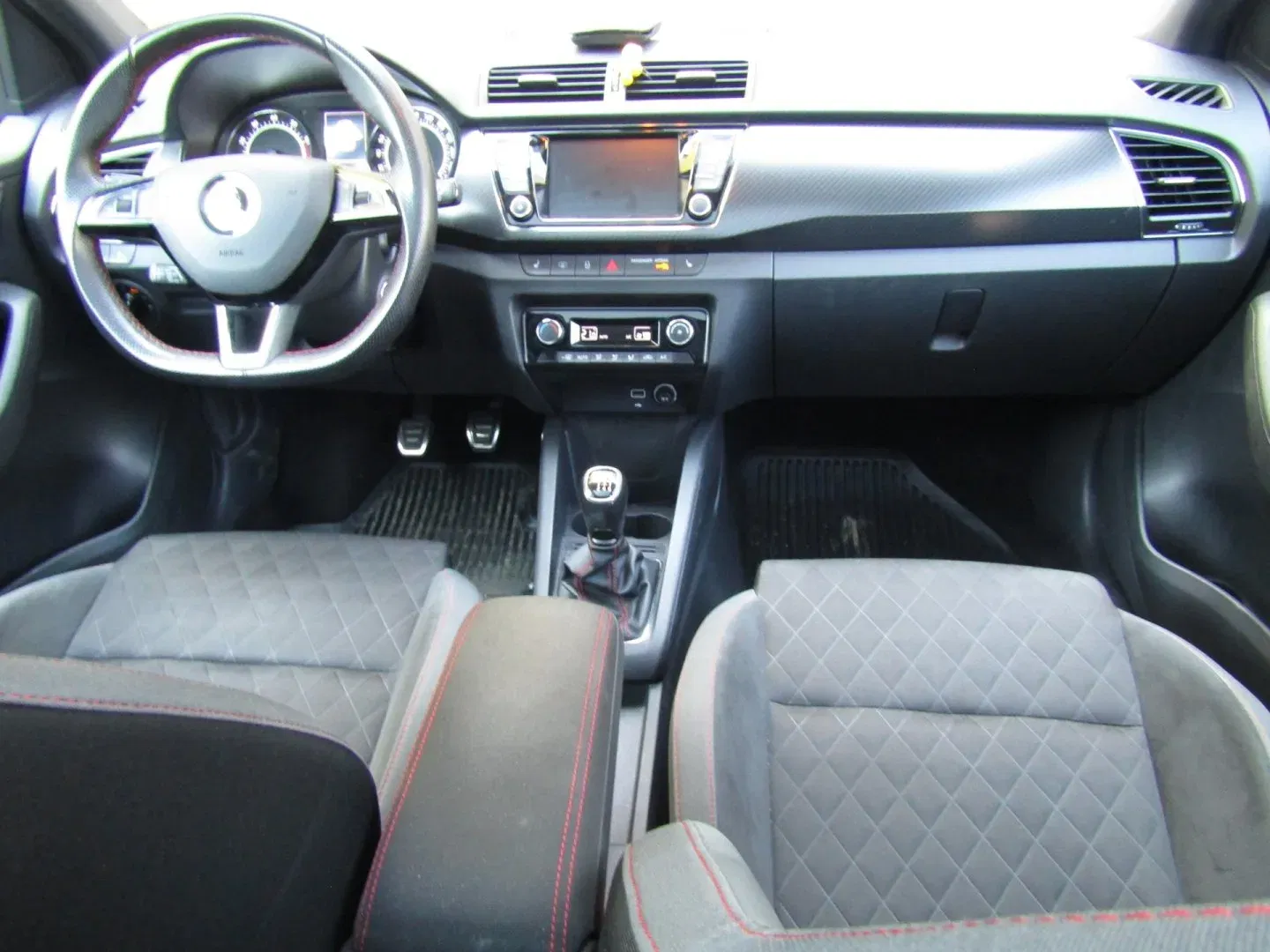 Škoda Fabia - Náhled 15