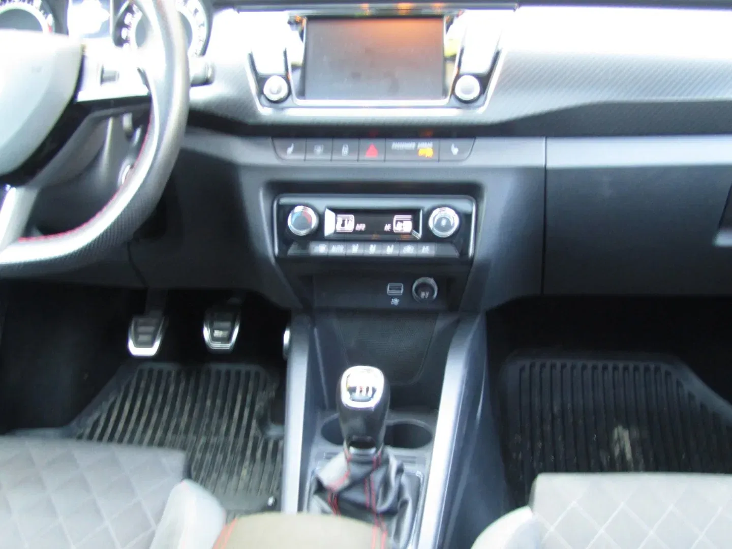 Škoda Fabia - Náhled 17