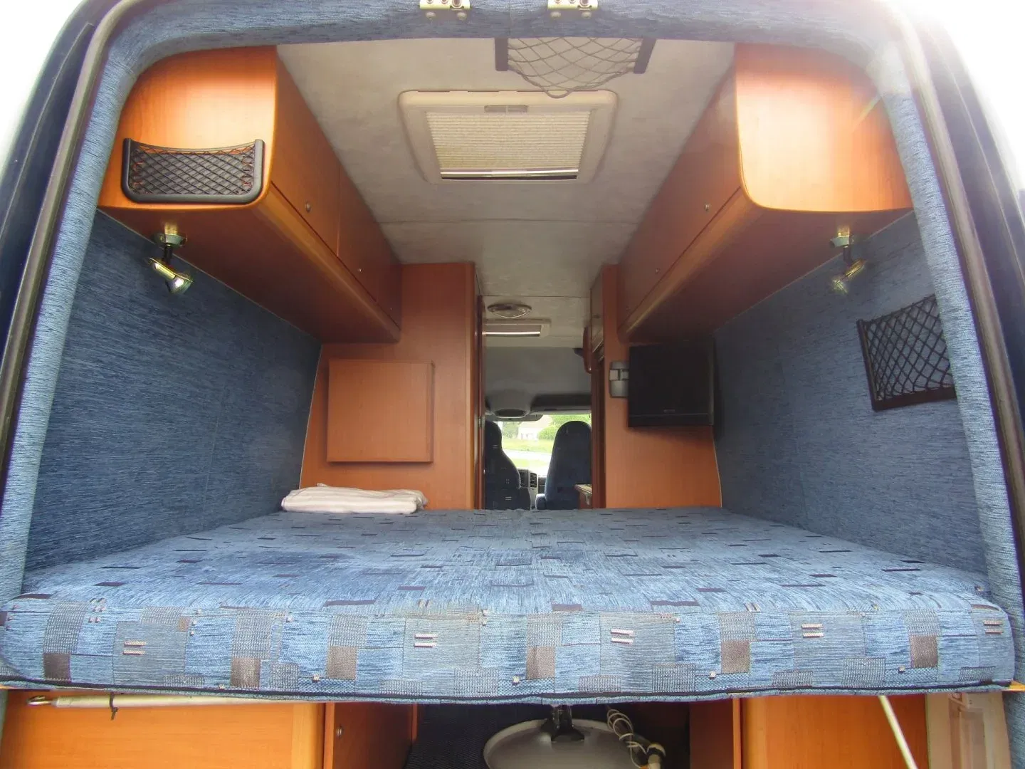 Mercedes-Benz Sprinter - Náhled 35