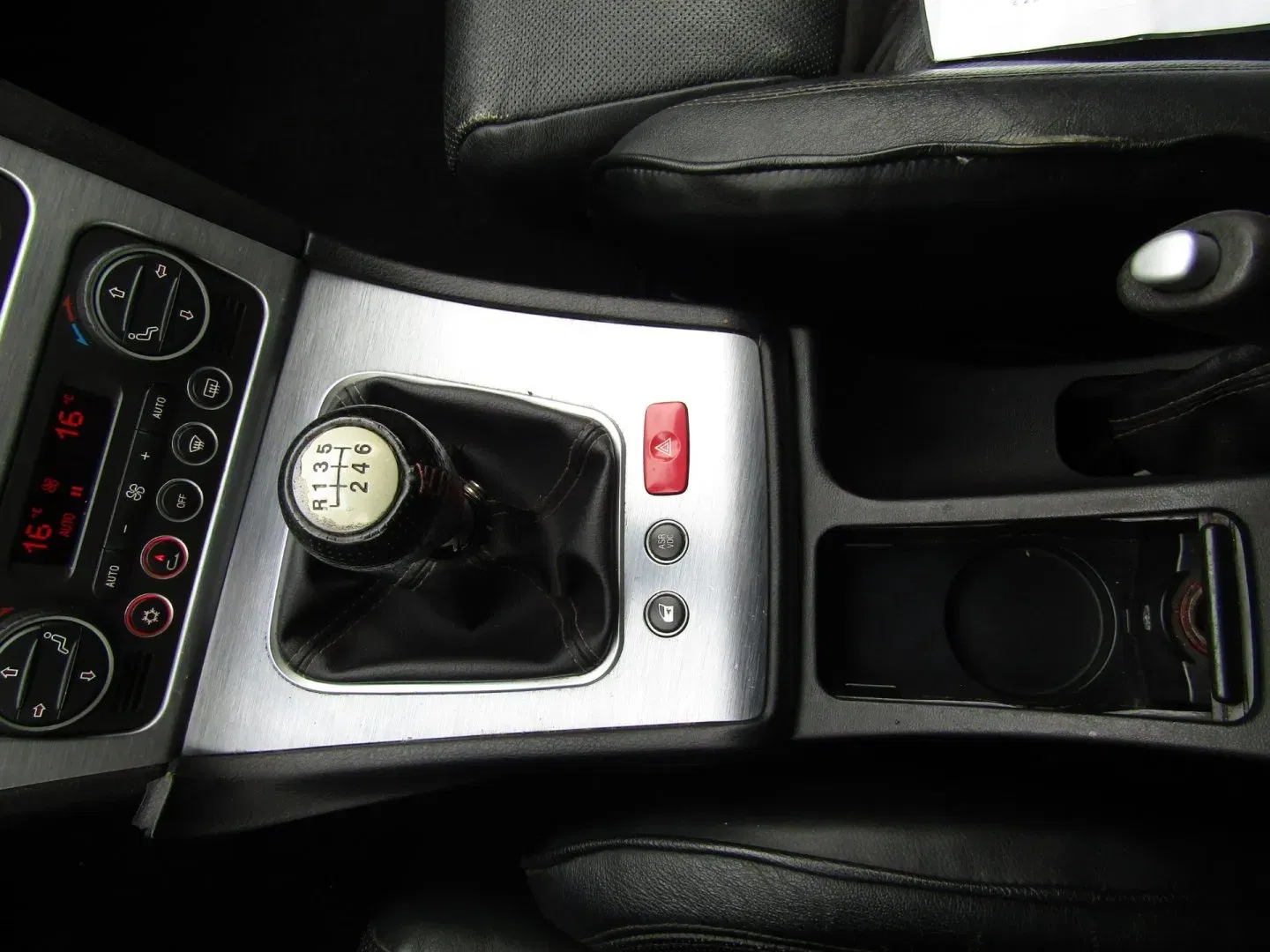 Alfa Romeo 159 - Náhled 32