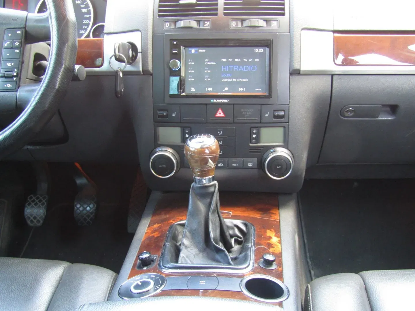 Volkswagen Touareg - Náhled 16
