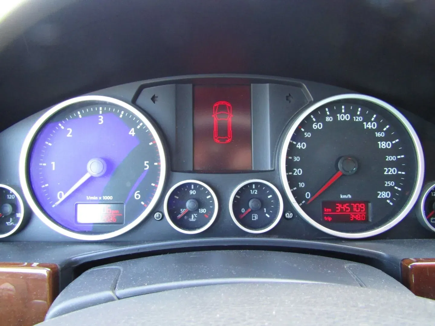 Volkswagen Touareg - Náhled 27