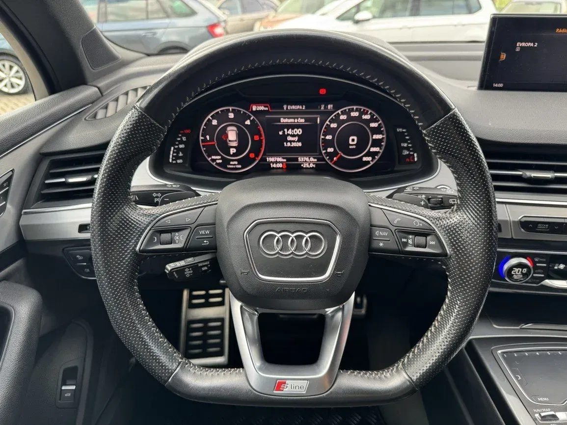 Audi Q7 - Náhled 7