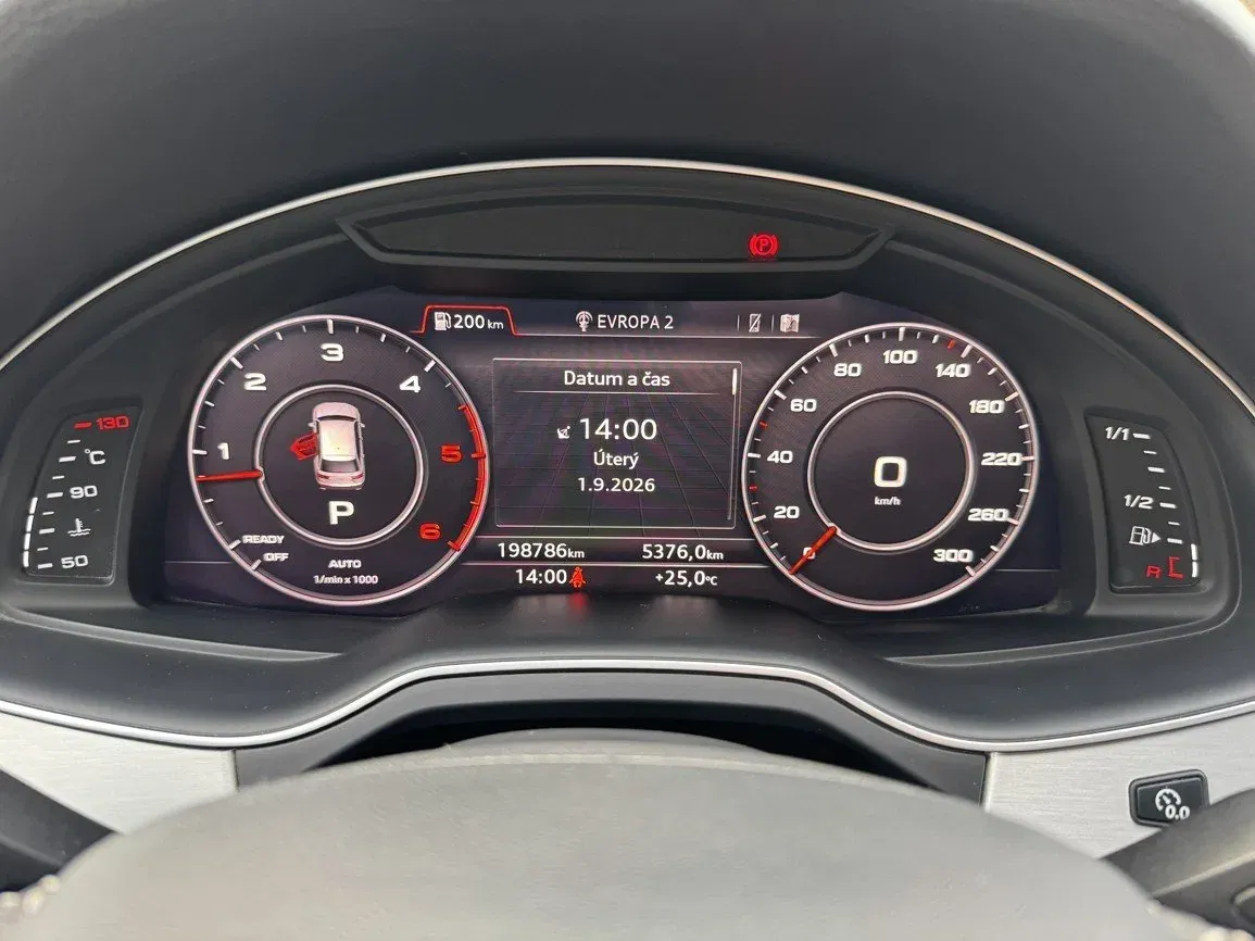 Audi Q7 - Náhled 8