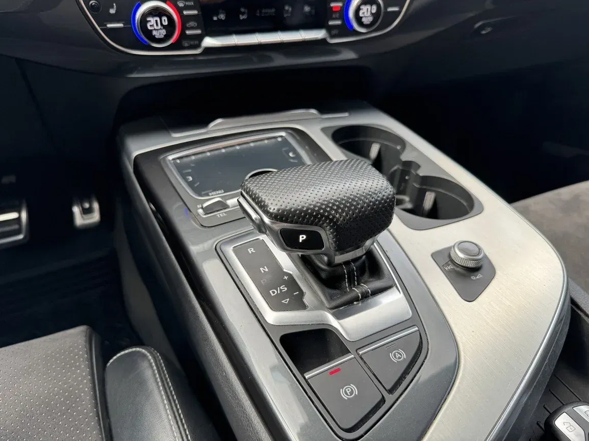 Audi Q7 - Náhled 9