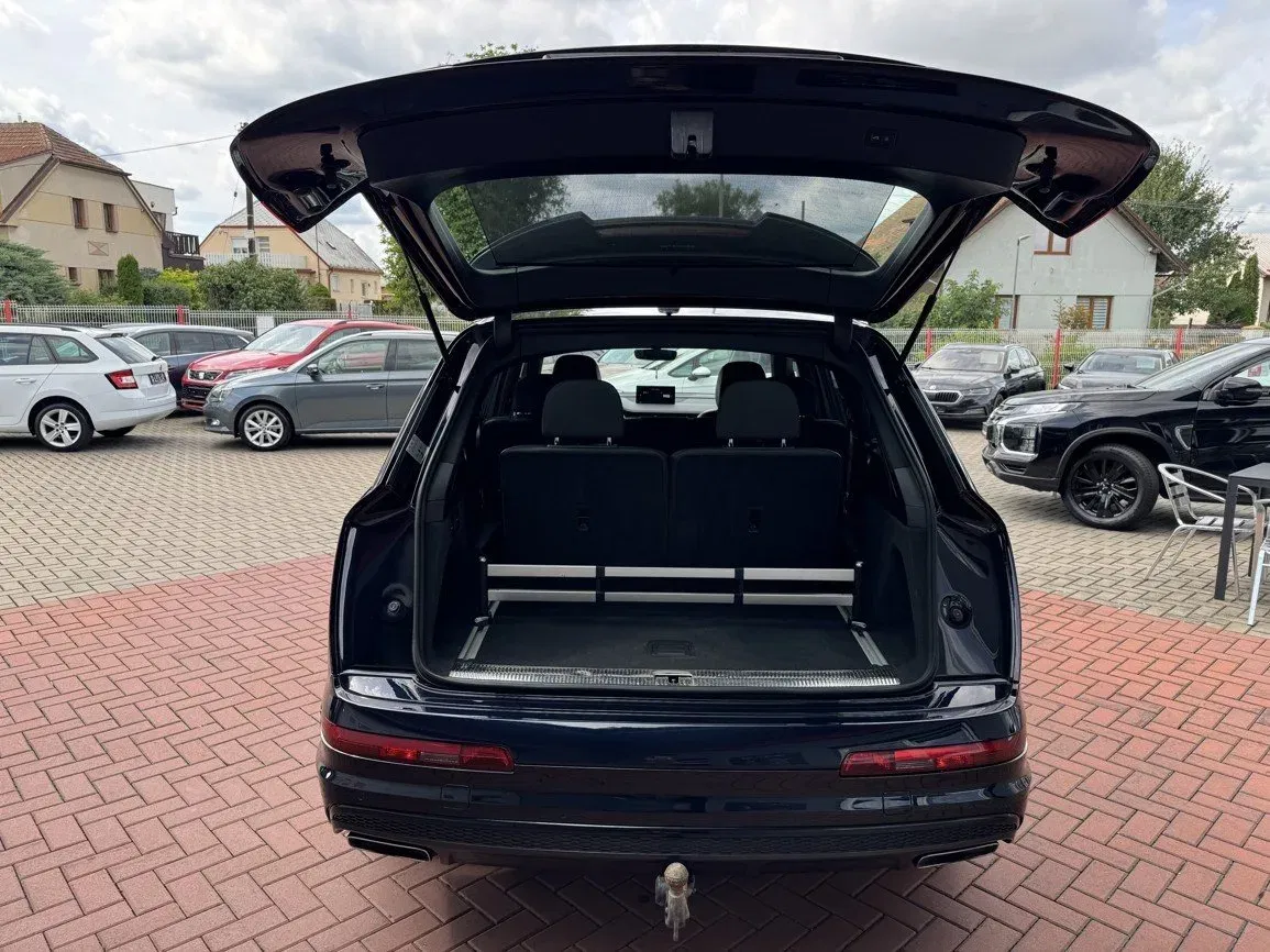 Audi Q7 - Náhled 24