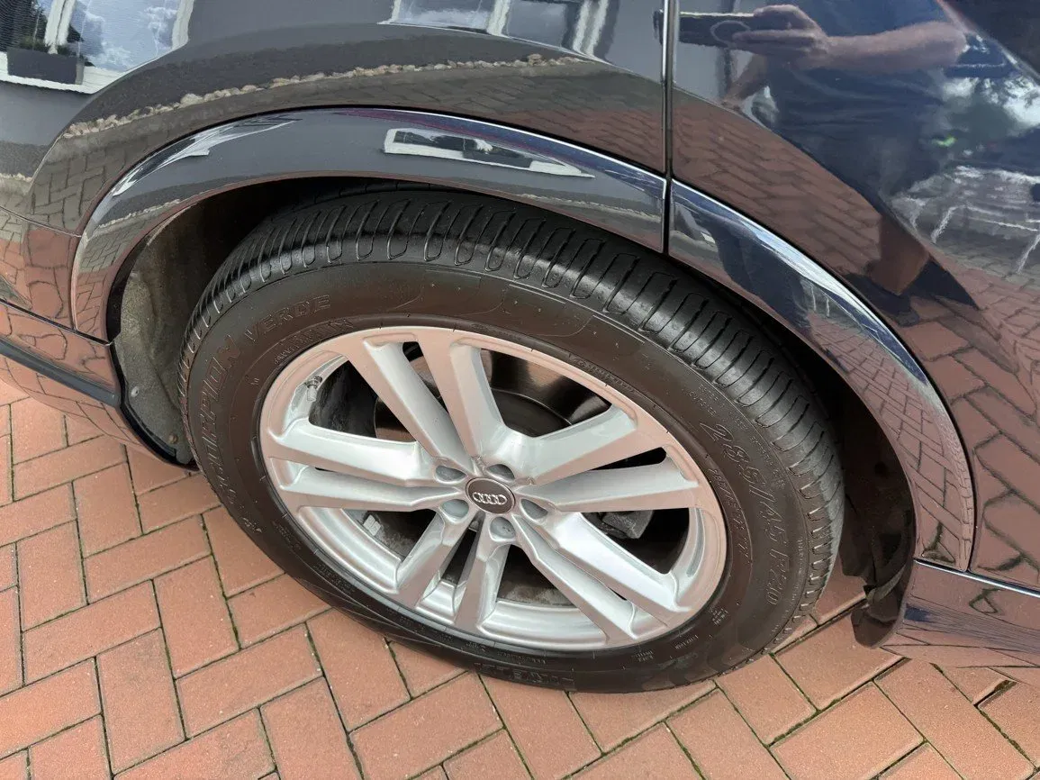 Audi Q7 - Náhled 48
