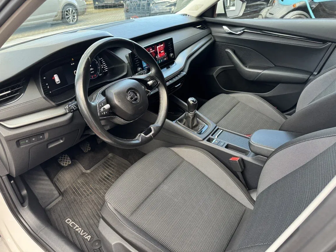 Škoda Octavia - Náhled 24