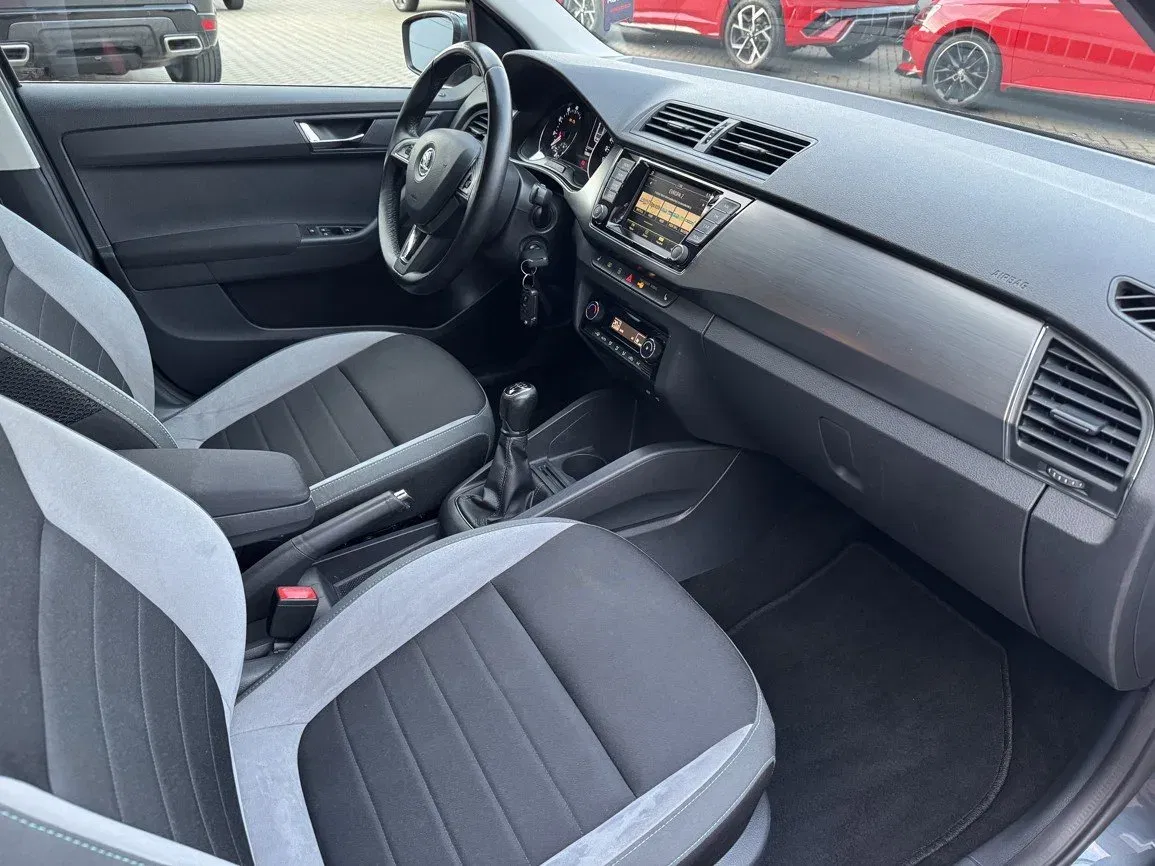 Škoda Fabia - Náhled 17