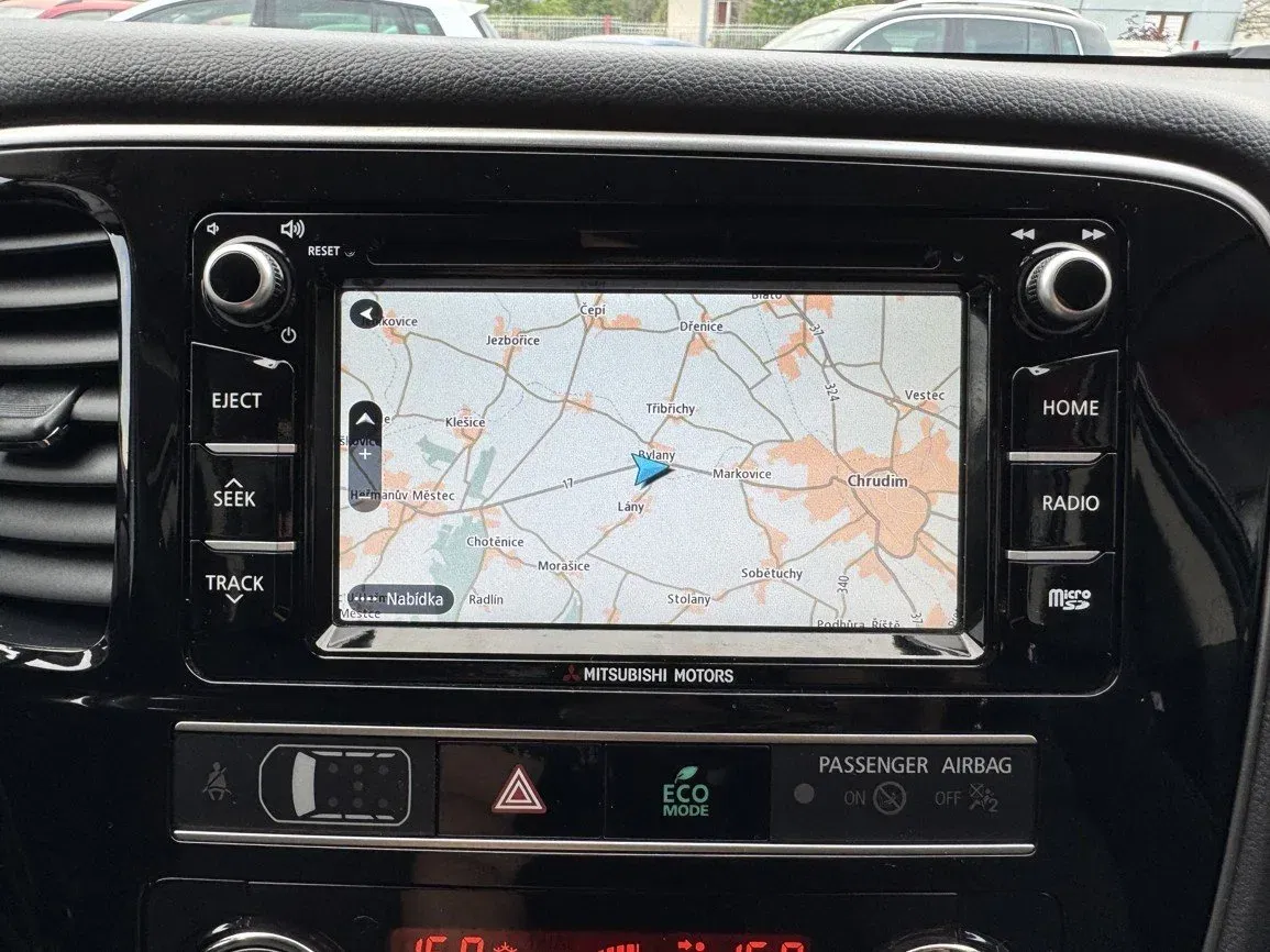 Mitsubishi Outlander - Náhled 14