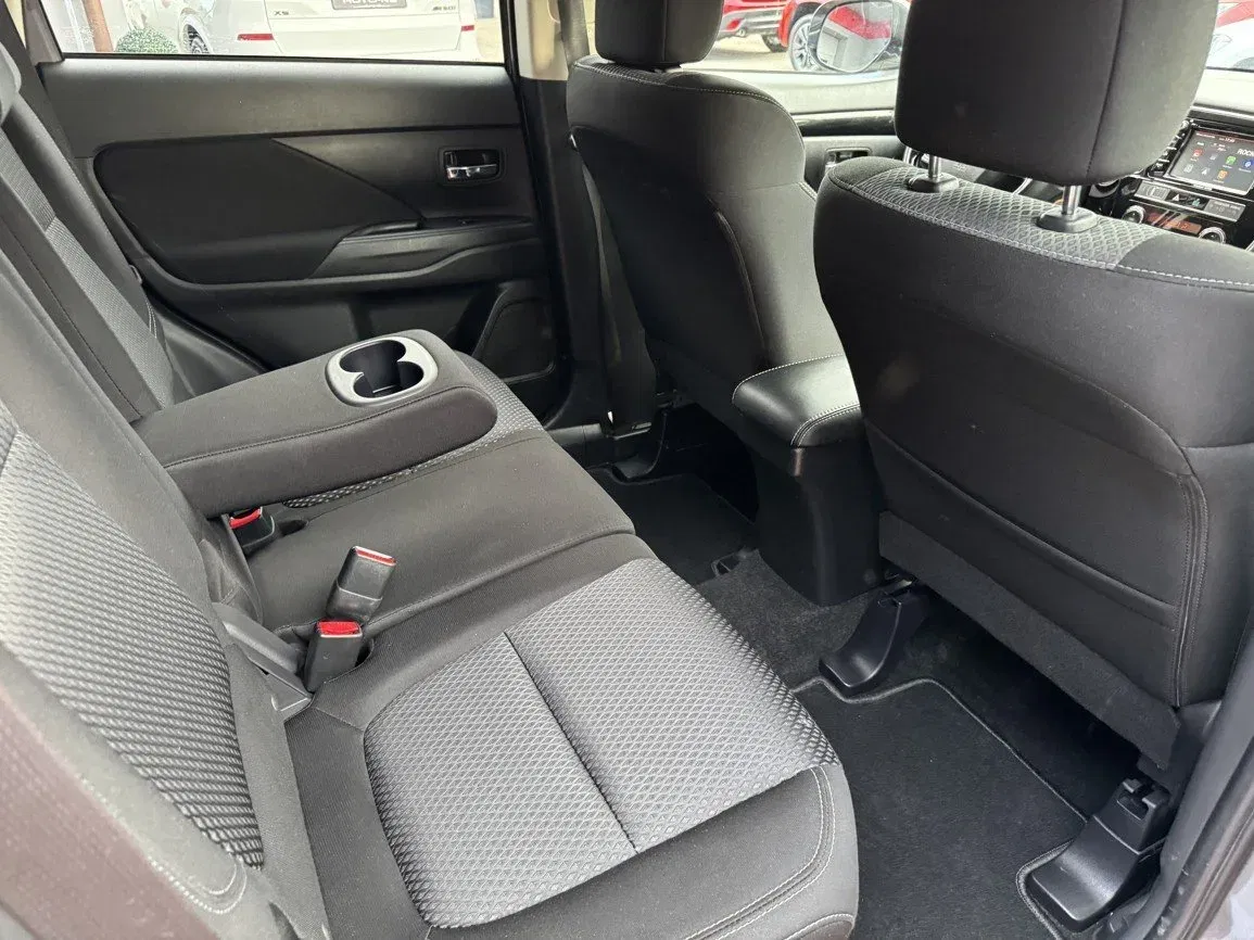 Mitsubishi Outlander - Náhled 20