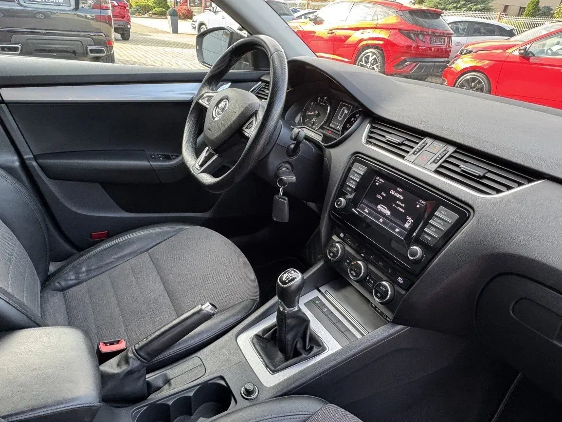 Škoda Octavia - Náhled 17