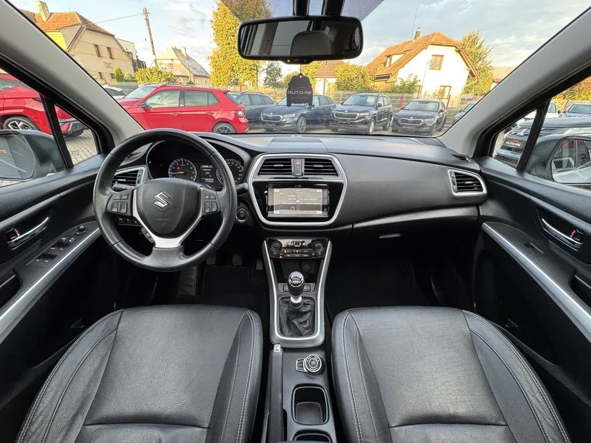 Suzuki SX4 S-Cross - Náhled 6