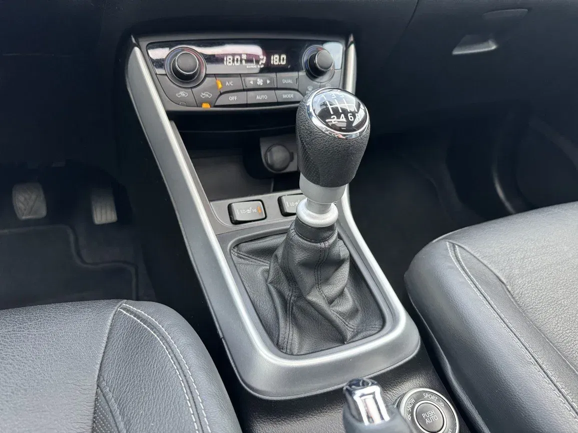 Suzuki SX4 S-Cross - Náhled 10