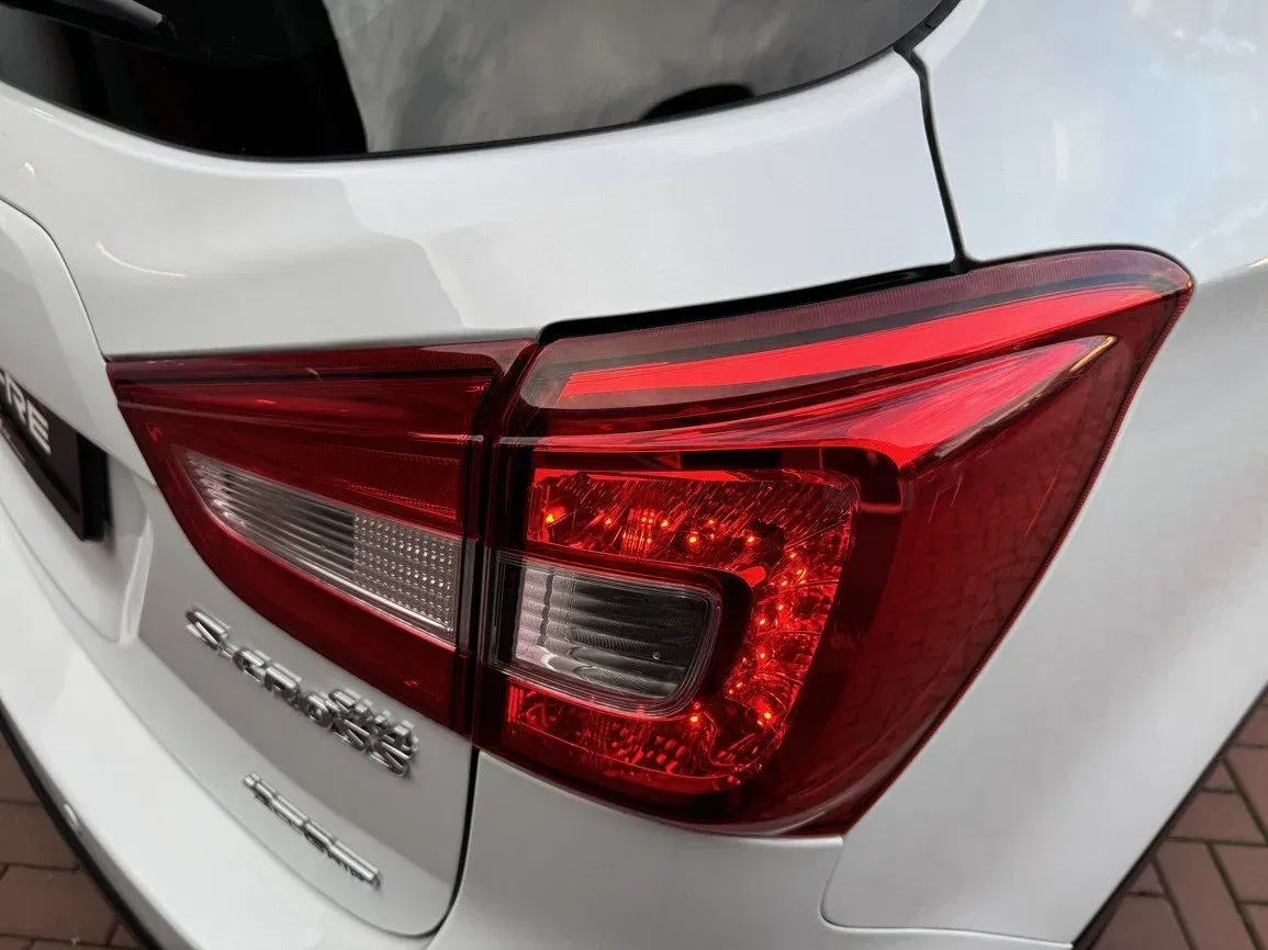Suzuki SX4 S-Cross - Náhled 40