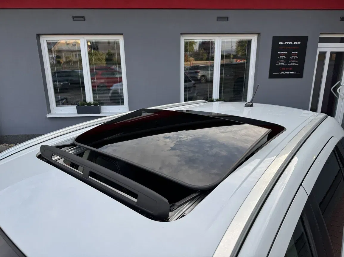 Suzuki SX4 S-Cross - Náhled 45