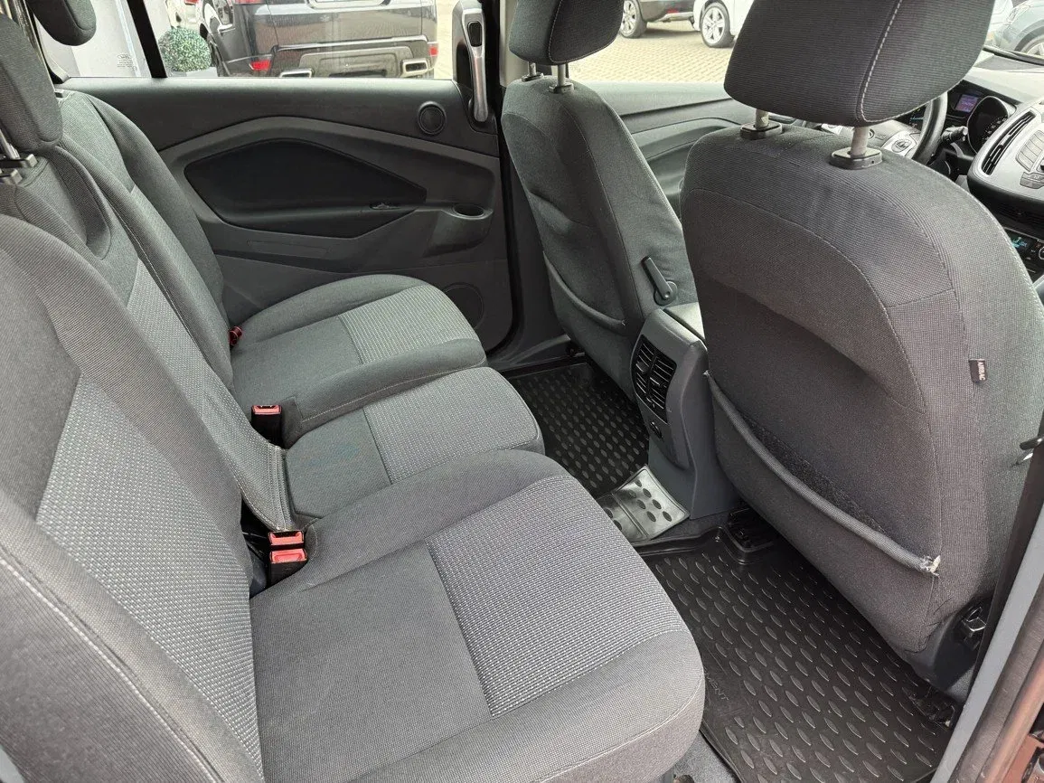 Ford Grand C-MAX - Náhled 17