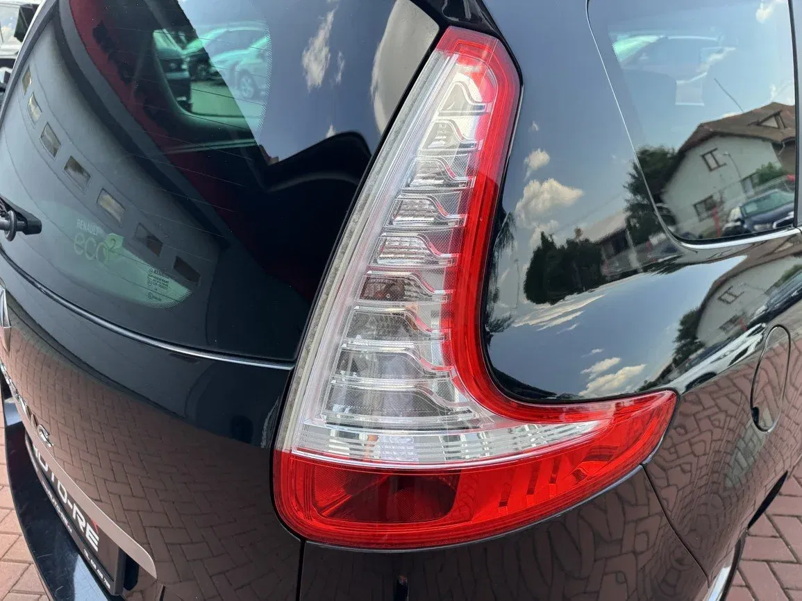 Renault Grand Scénic - Náhled 40