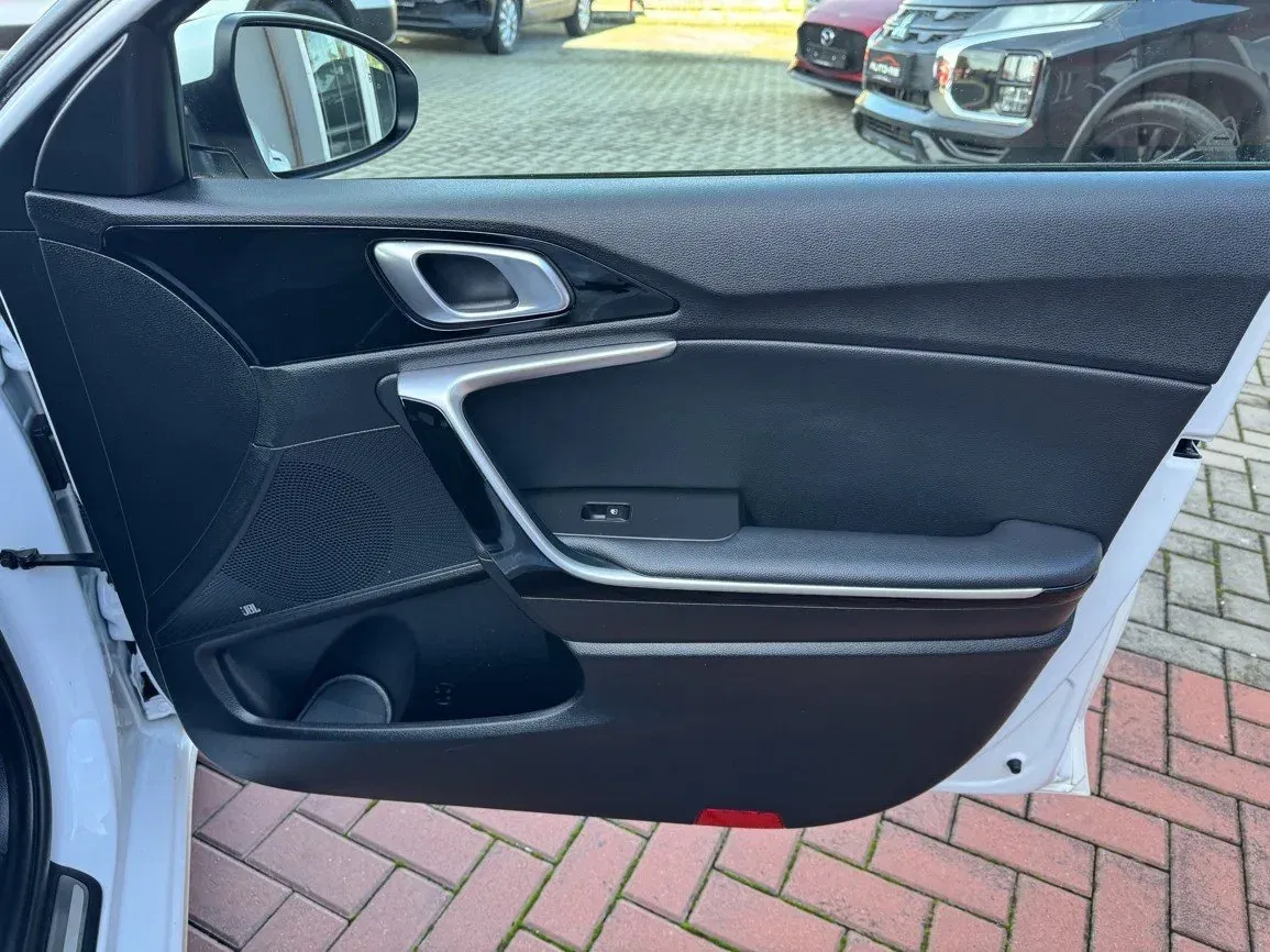 Kia Cee´d - Náhled 20